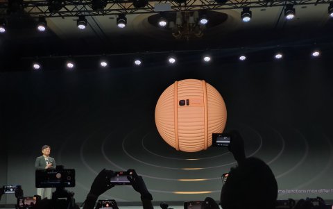 Ballie es un pequeño robot con forma de bola destinado a ayudar en la casa.