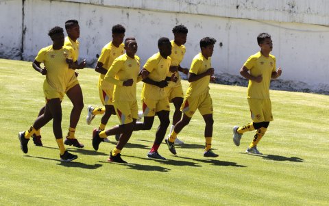 Jugadores durante el entrenamiento en el  estadio del Aucas. 08 de enero del 2020