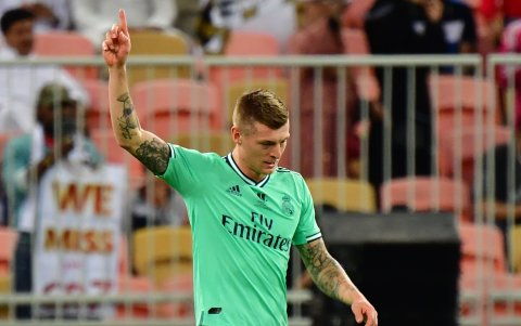 El alemán Toni Kroos abrió la ruta de la victoria merengue.