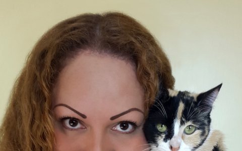 Marisol junto a Milagros.