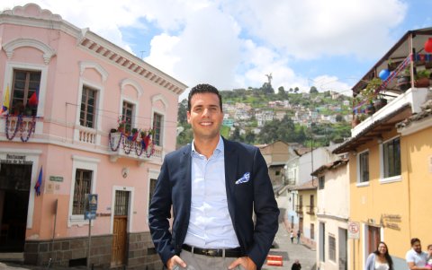 La Ronda fue la locación escogida para la sesión de fotos.