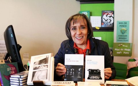 Varea es propietaria de librería Rayuela, en la capital.