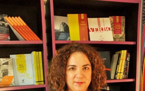 María Paulina Briones es propietaria de la librería Casa Morada y del sello editorial Cadáver Exquisito.