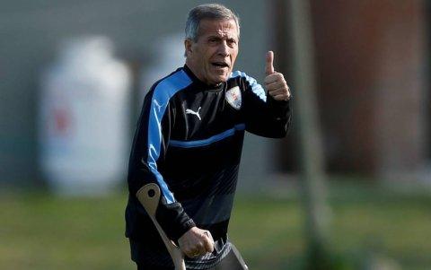 Óscar Washington Tabarez es un ex docente, ex-futbolista uruguayo y entrenador de fútbol.