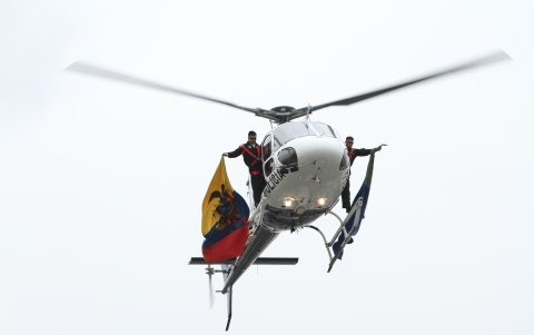 Ceremonia. Durante el acto, un helicóperto sobrevoló sobre el Cuartel Modelo en muestra de solemnidad.