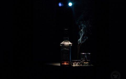 Beber y fumar al mismo tiempo es una combinación que puede pasarle factura a tu hijo.