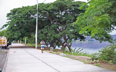 El malecón. Es la obra más ansiada por los residentes de Mucho Lote 2