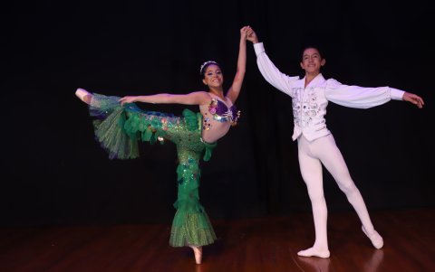 La presentación será este sábado a las 19:00.