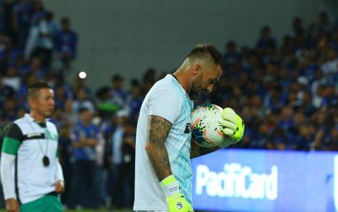 El exportero de Emelec recibió un emotivo homenaje en el Capwell.
