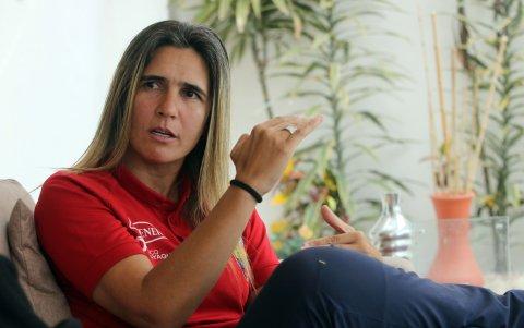 La seleccionadora destacó el proyecto que le presentó la Federación Ecuatoriana de Fútbol.