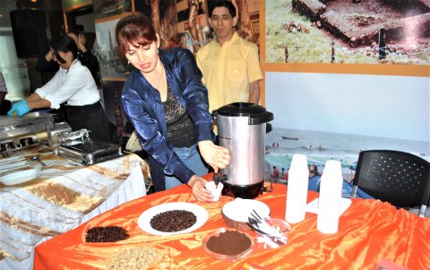 Sabor. En Zaruma se puede tomar el café filtrado, una delicia que puede ser acompañada con el tradicional tigrillo, un plato típico de la localidad.