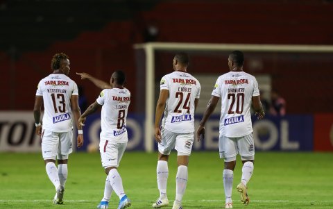 Los visitantes se fueron con una victoria en sus manos.