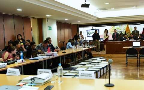 La audiencia por el caso Sobornos empezó con 15 minutos de retraso.