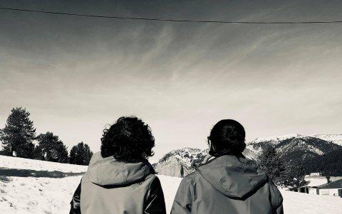 Se conocieron por Tinder. Una vivía en Ecuador, la otra en España.