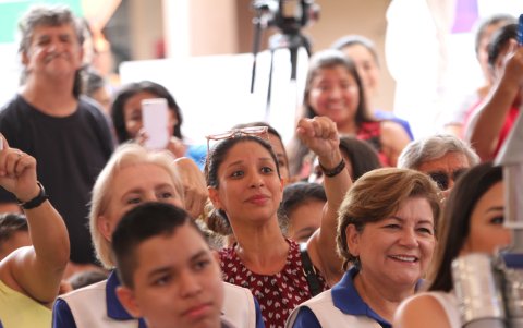 Reacciones.  El público no dejó de gritar y aplaudir. Los gestos de emoción fueron permanentes en las presentaciones.