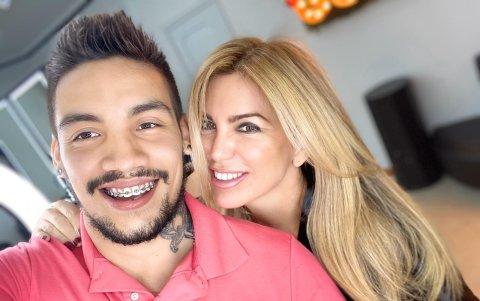 Con el estilista Henry González