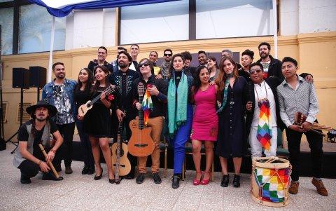 Participantes de las competencias internacional y folclórica, entre ellos el ecuatoriano Johann Vera.