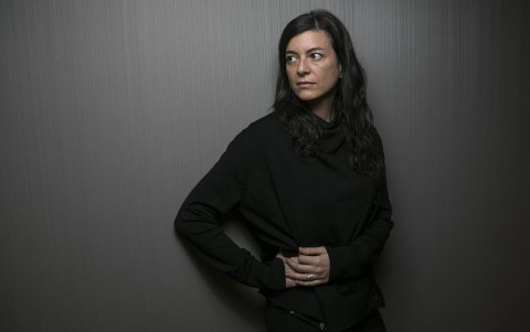 La escritora argentina publicó 'Kentukis' en 2018. Su novela previa, 'Distancia de rescate' se producirá en Netflix.