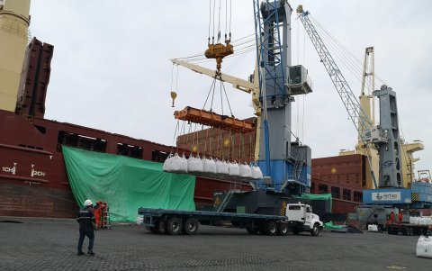 El cobre sale sin inconvenientes desde Guayaquil.