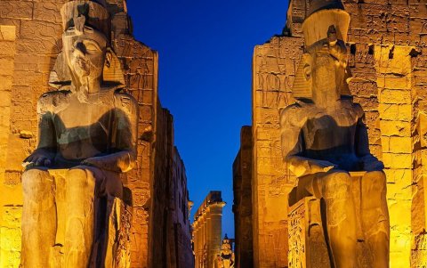 Es la ciudad en la que se concentra el mayor número de monumentos de Egipto.