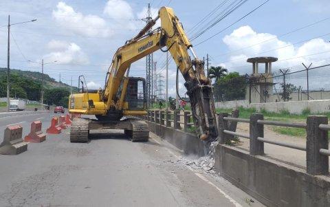 Intento de abrir una vía alterna.