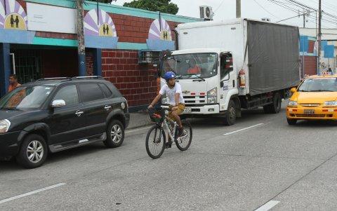 Reclamo. Los ciclistas de la ciudad llevan años exigiendo ciclovías y espacios seguros para desplazarse.