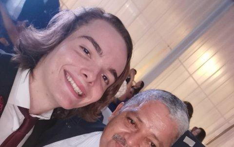 Con Mr. Willson del American School.