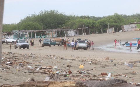 Población. Aunque llevan varios años viviendo bajo las mismas condiciones, la comunidad ha dejado claro que no quieren ni intentarán acostumbrarse a vivir así.