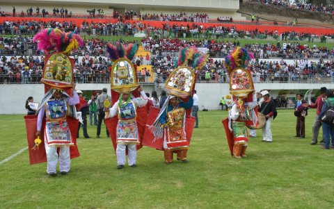 Las representaciones de los pueblos andinos de Ambato resaltan en el proyecto que impulsa el rescate de las raíces ancestrales.