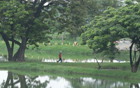 Hecho. La laguna de oxidación de Guayaquil genera malos olores no solo en el Puerto Principal, sino que en La Puntilla.