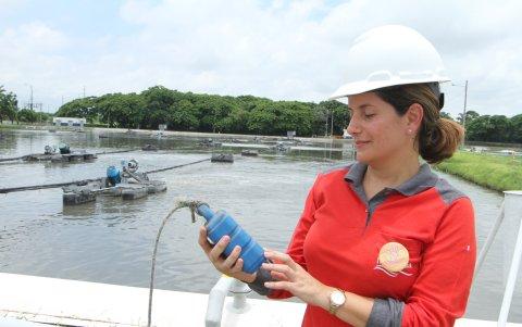 Seis equipos miden los olores en los alrededores de las lagunas de oxidación