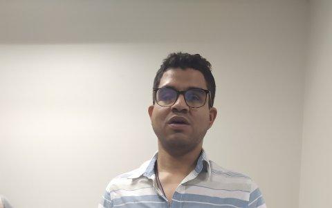 Diego Rodríguez lidera la fundación. Desde niños padece problemas de visión.