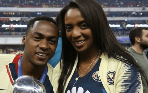 El futbolista ecuatoriano Renato Ibarra junto a su esposa, Lucely Chalá, cuando todo era amor en su relación.