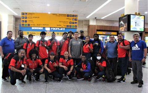 La selección ecuatoriana de boxeo estaba lista para participar en el Preolímpico de Buenos Aires, en Argentina, pero tuvo que volver al país en espera de las modificaciones de las nuevas fechas