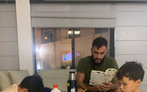 Gonzalo Mastriani compartirá estos días con sus hijos y esposa desde casa.