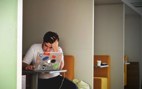 Este duda surge tanto en hombres como mujeres.