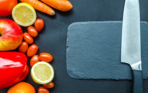 Consume primero las frutas y verduras que se maduran con más rapidez.