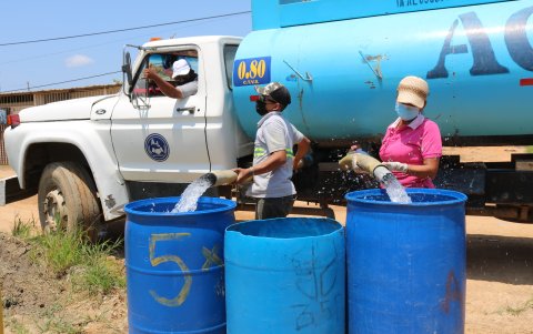 Durán. En el cantón se está entregando agua por tanqueros. Pese a ello, a decir de los especialistas, tendrán problemas para ahorrar el líquido durante la cuarentena.
