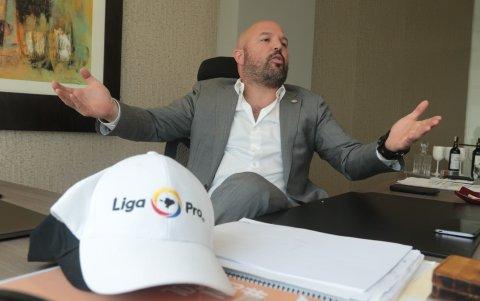 Miguel Ángel Loor, presidente de la LigaPro, dice que el torneo se reanudaría el 2 de mayo.