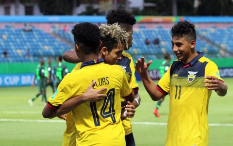 La selección sub-17 durante su participación en la Copa del Mundo Brasil 2019.