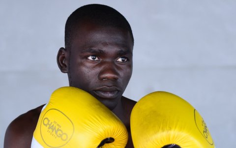 Abel Mina por el momento no puede combatir