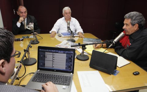 En 'Los comentaristas' junto a Mario Canessa.