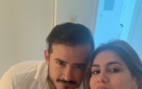 La asambleísta y ex reina de belleza extraña a su familia.