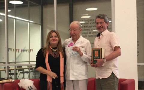 El año pasado, la escuela de Literatura de la Universidad de las Artes le rindió un tributo al autor.