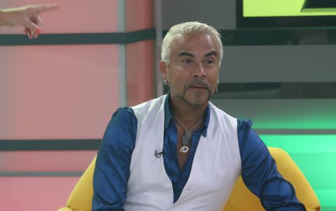 William está dedicado a la moda y a organizar eventos.