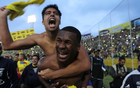 Noboa (i) y Erazo (d) fueron parte de ese Ecuador que clasificó a Brasil 2014.