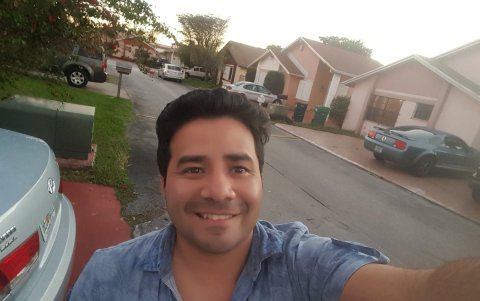 Henry Bustamante se mantiene positivo y proactivo mientras dura la pandemia.