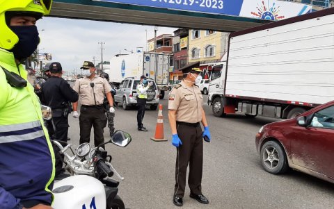 Control. Cerca de 500 uniformados partcipan en los simulacros.