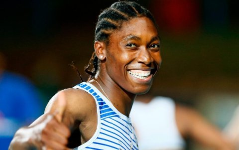 Caster Semenya manda en las abdominales, en el reto que circula en las redes sociales.