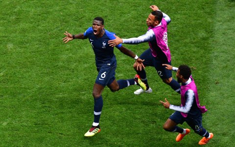 Paul Pogba celebra uno de sus goles con la selección francesa en el Mundial Rusia 2018.